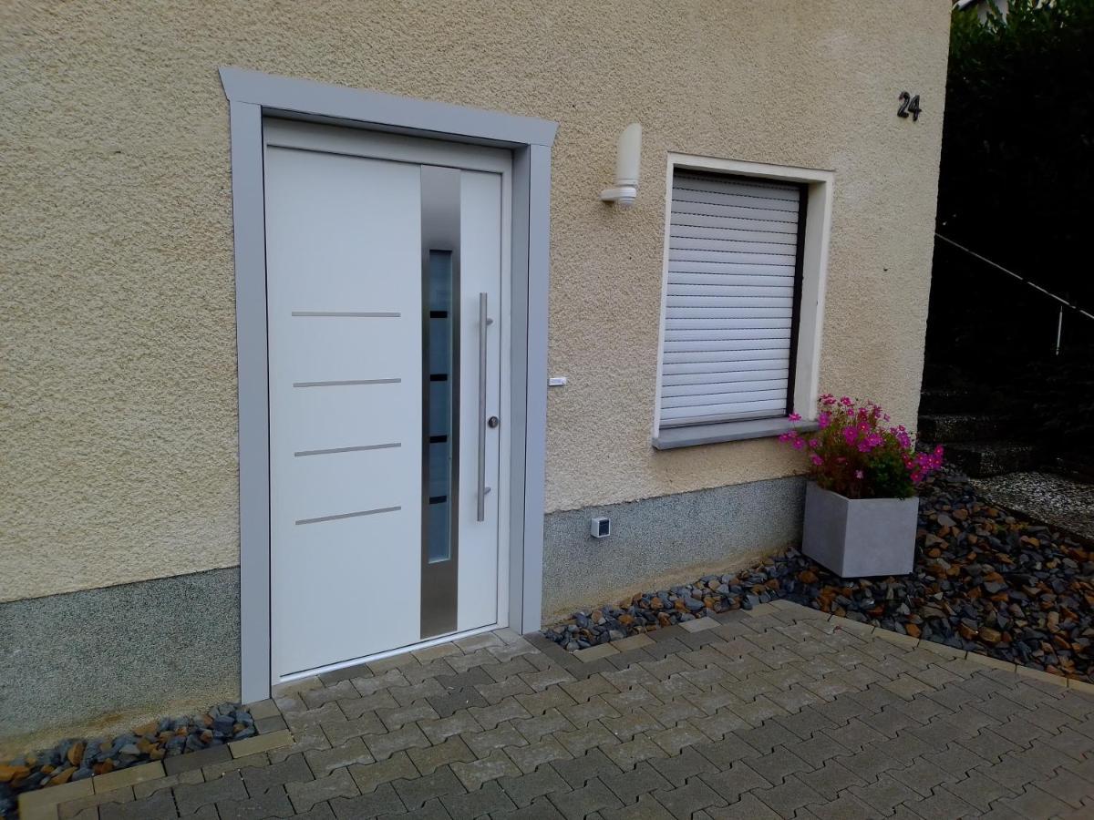 Haus Sonnenschein Apartment Вермелскирхен Екстериор снимка